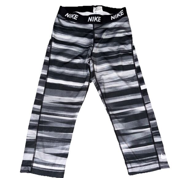 Nike Pro Women’s Leggings Mid Rise Size M Black/White Stripe - Picture 1 of 5